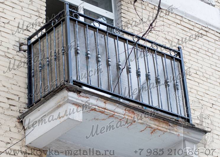 Кованый балкон полукруглый с изогнутым парапетом - фото ограждения БО, цена договорная